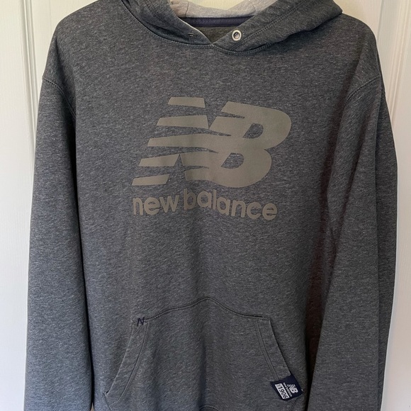 Men’s New Balance Sweater - Picture 2 of 3